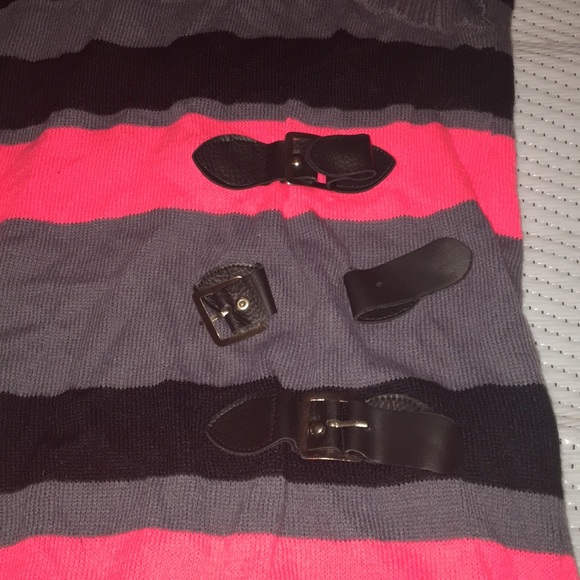 Women’s Sweater Dress - Picture 2 of 4